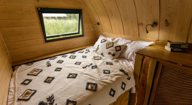 Студия с балконом Beautiful 1 bed Glamping pod in Battle