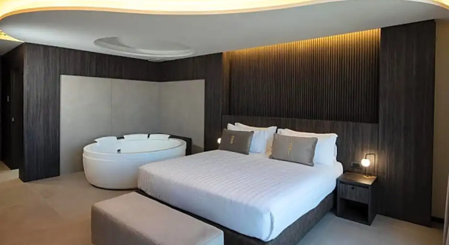 Двухместный номер Standard Gold Tower Lifestyle Hotel