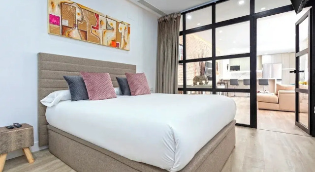 Апартаменты Marvelous 2-bedroom Apartment With Terrace in Triana. Castilla II