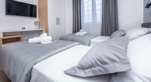 Apartment Sea Heaven, Rezerwuj Apartament Hotele w Split-Dalmatia County z parkingiem, Parking