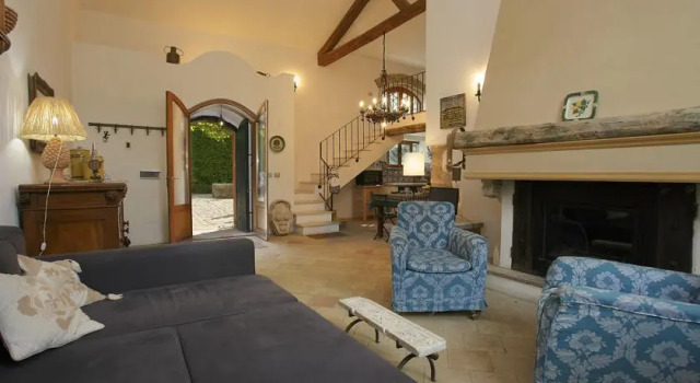 Masseria Floresta - Casa Granaio, Book Hotel Hoteller i Mazzarino med parkering, Parkering