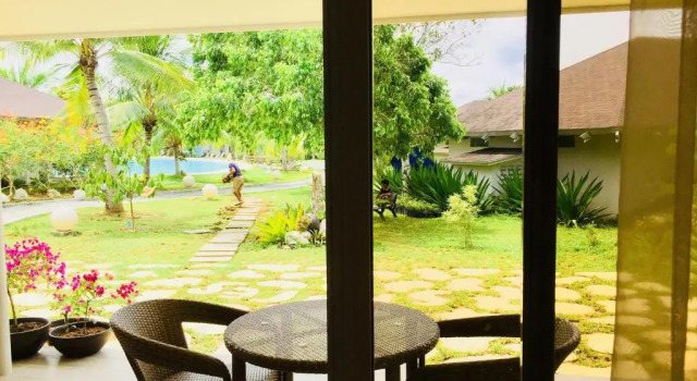 Villa puutarhanäkymä Bohol Shores