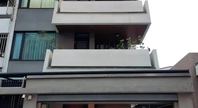 珍遇珍寓 June June House - 台南中西區電梯民宿 - 雙人房可訂 可包棟, Забронировать Отель West Central District Тайнань, рядом с Tainan Grand Matsu Temple