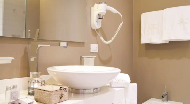 Четырёхместный номер Standard с балконом Spluga Sosta & Hotel