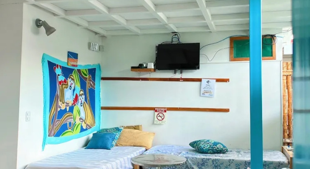 Четырёхместный семейный номер Standard с видом на горы Hostel Samara