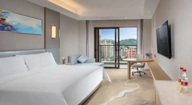 Vienna International Hotel (Zhongshan Lihe Plaza Xingzhong Road store), Забронировать Отель Отели Huancheng 3 звезды, 3*