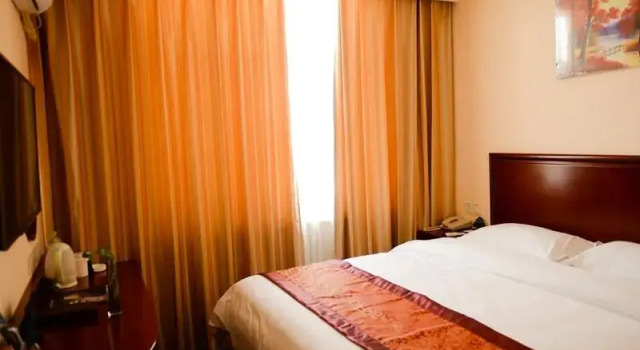 GreenTree Inn Bajiao (E) Street Express Hotel