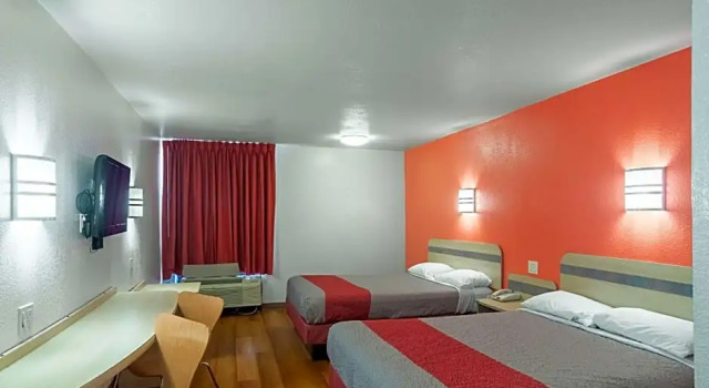 Номер Deluxe Motel 6-Oklahoma City, OK - South