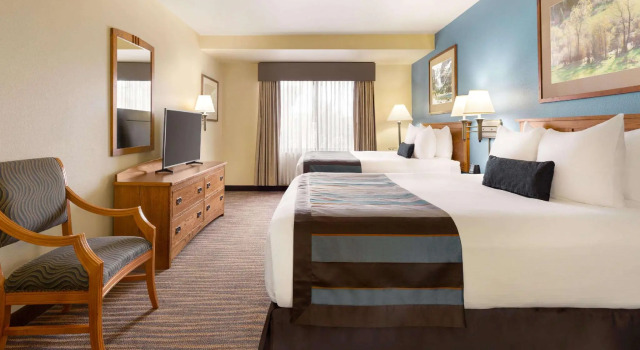 Четырёхместный номер Standard Wingate by Wyndham Denver Tech Center