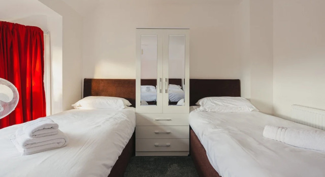 Saint Luke's Apartments (Peymans)