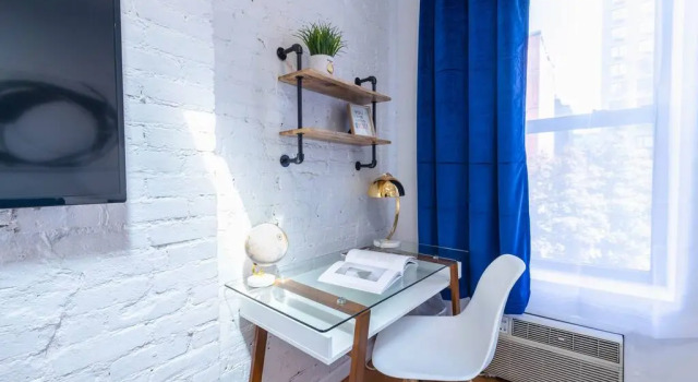 26-4a New Studio Prime 20 s W D Shared Courtyard