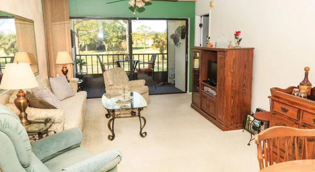 Golf Course View 2 Bedroom 2 Bath Condo!, 예약 호텔 올랜도 키시미