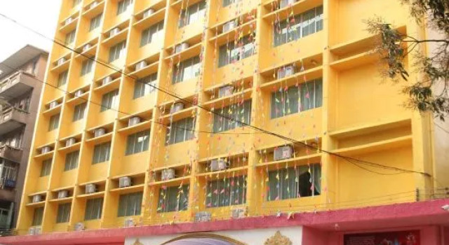 Aiqing Apartment Chain Hotel, Rezerwuj Apartament Hotele w Jiangmen z parkingiem, Parking