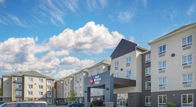 Best Western Dartmouth Hotel & Suites, Rezervovat Hotel Hotely v Nové Skotsko s bazénem, Bazén