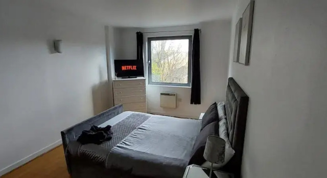 1br-4guests-pool-gym-parking-neargreenwich, Забронировать Отель Гринвич Лондон, рядом с Гринвичский пешеходный туннель