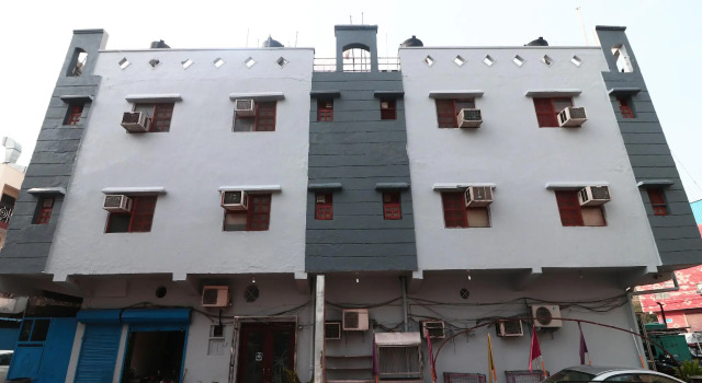 OYO 14931 Hotel Step In, Varaa Hotelli Faridabad Haryana