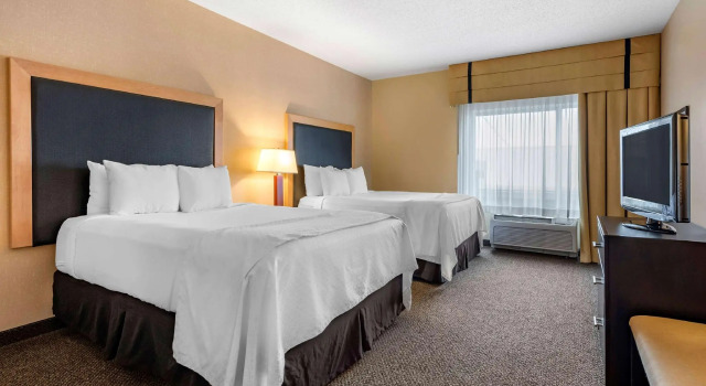 Четырёхместный люкс Wyndham Noblesville