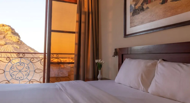 Двухместный номер Standard с балконом и с видом на горы Al Ayjah Plaza Hotel