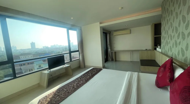 Двухместный люкс с балконом Arawana Regency South Pattaya