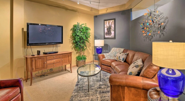 Dtwn Anchorage Getaway: 2 Adjoining Condos!, Rezerwuj Hotel Anchorage Alaska