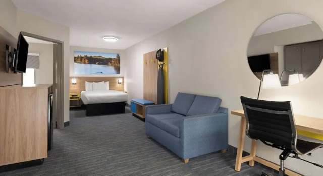 Люкс Days Inn by Wyndham Weldon Roanoke Rapids