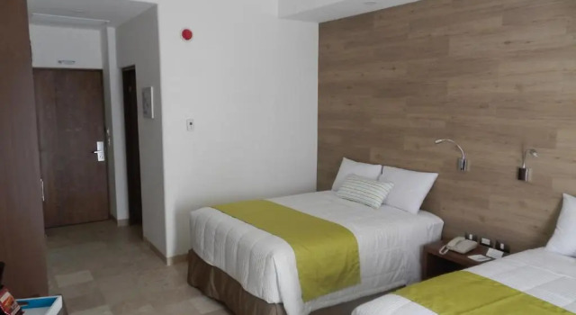 Четырёхместный номер Standard Hotel Catedral La Paz