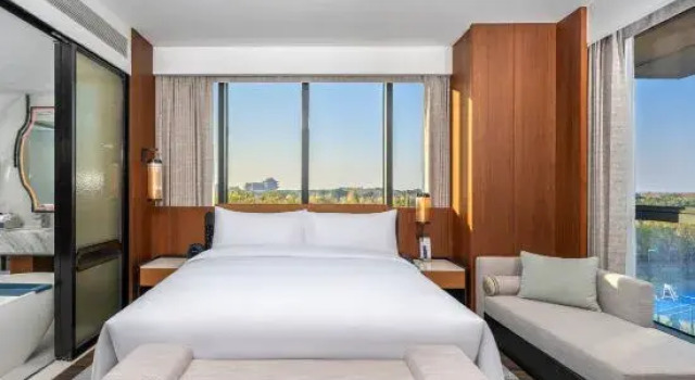Номер Premier Sheraton Suzhou Yangcheng Lake