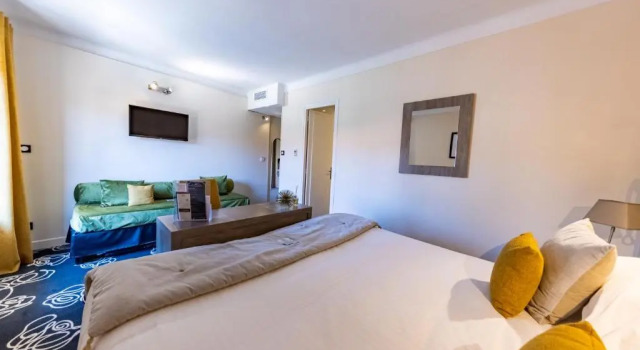 Двухместный номер Standard с балконом Hôtel & Spa Le Madeloc - Collioure Centre