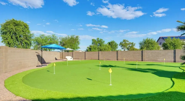 Коттедж Putting Green & Pool! Peoria Home Near Sports