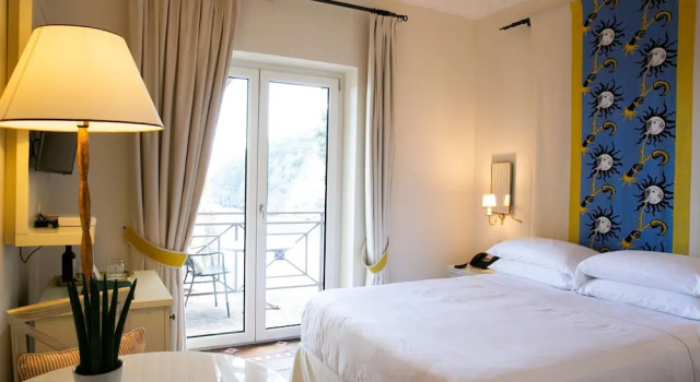 Двухместный номер Classic с видом на море Mezzatorre Hotel & Thermal Spa