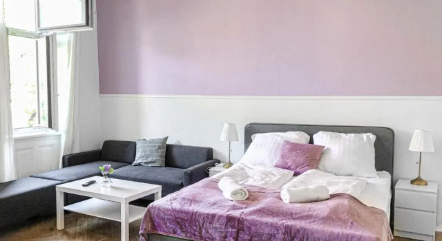 Commodious 2BR Apt. Near AKH-Perfect for Groups, Prenota Hotel 18. Währing Vienna