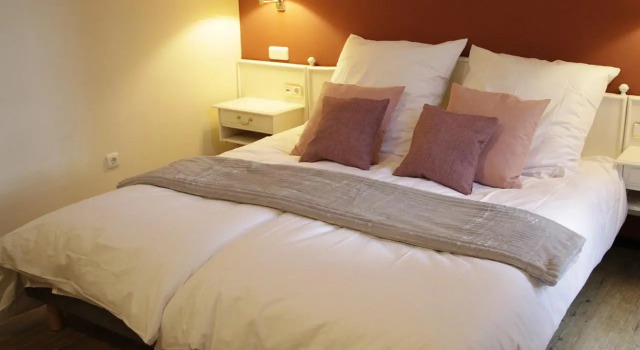 Z&B Hotel, Забронировать Отель Отели Трира 3 звезды, рядом с Thermen am Viehmarkt, 3*