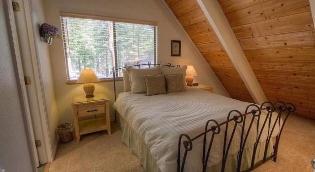 Cozy Mountain Hideaway home, Забронировать Отель Инклайн-Виллидж North Lake Tahoe
