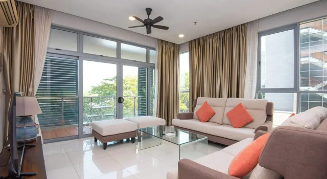 3BR Somerset Apt 2 TVs With Harbour View, Legoland, Varaa Huoneisto Hotellit Johor pysäköinnillä, Pysäköinti