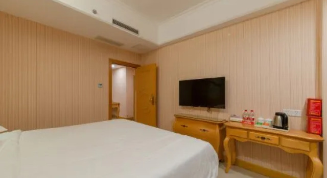 Люкс Superior Vienna Hotel Yangjiang Yangxi Moon Bay Branch