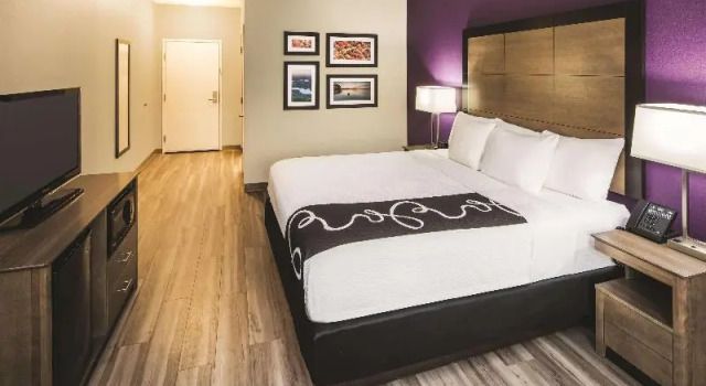 Двухместный номер Deluxe с видом на город La Quinta by Wyndham Milledgeville