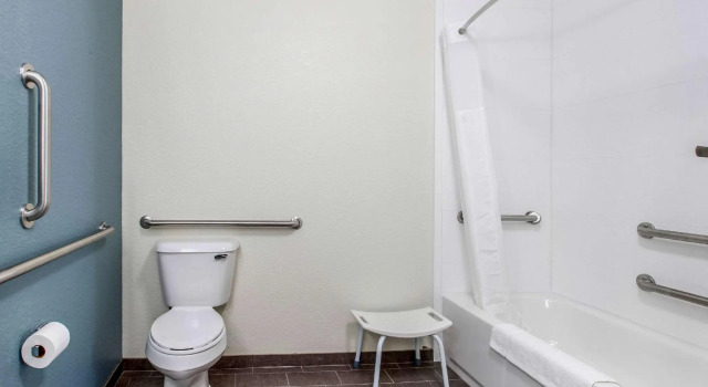 Четырёхместный номер Standard Sleep Inn and Suites - Ankeny