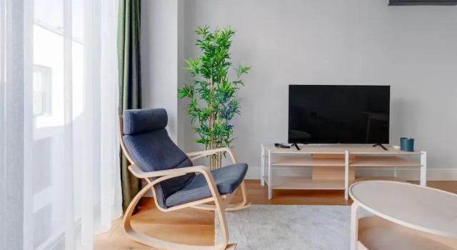Modern Flat 5 min to Metro on Istiklal Avenue, Varaa Hotelli Hotellit Marmara-alue pysäköinnillä, Pysäköinti