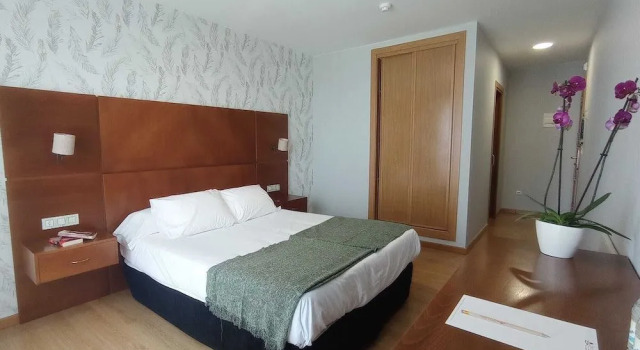 Hotel A Raiña, Prenota Hotel  