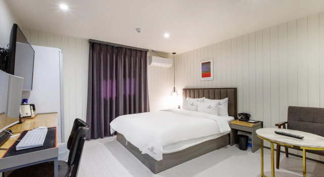 Номер Deluxe Brown Dot Hotel Minam