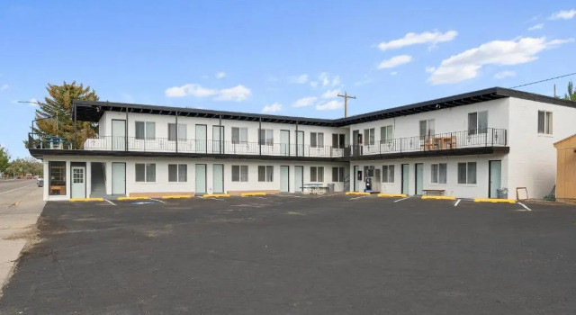 The Mint Motel, Забронировать Мотель Мотели Рок-Спрингса, рядом с Административно-общественный центр города Рок-Спрингс, Мотель