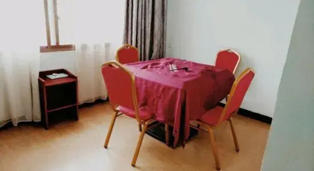 Xiaoxiang Business Hotel (Rucheng Hot Spring)