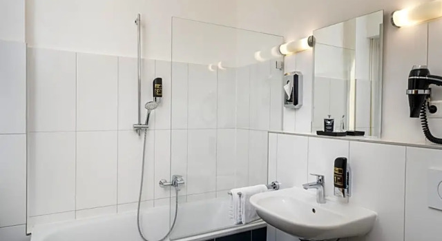 Номер Standard Arthotel ANA Eden Karlsruhe, Trademark Collection by Wyndham