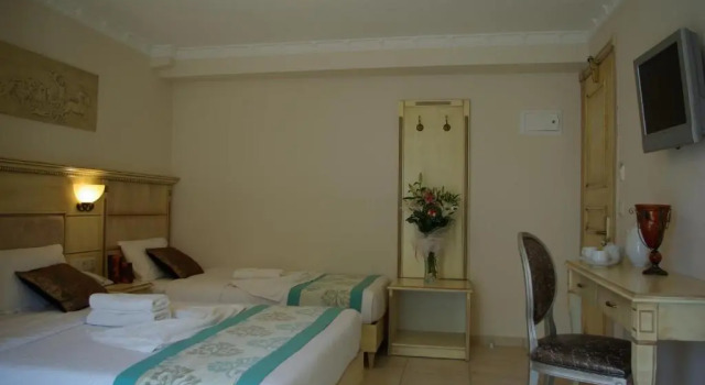 Трёхместный номер Standard Parthenon Art Hotel-Seaside Collection