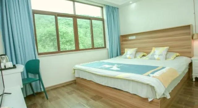 Двухместный номер Standard LongXianJu Hotel