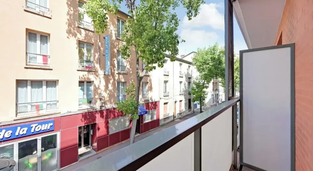 Charming Apartment - 2br-4p- Balcony- Malakoff, Rezervasyon Daire  