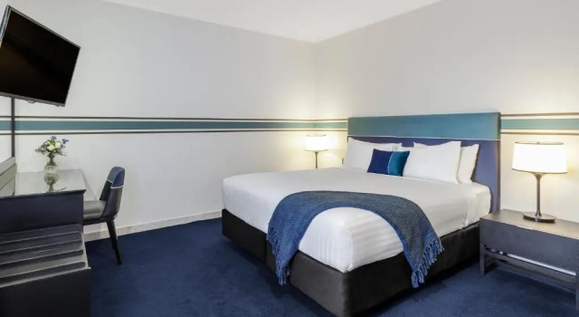 Номер Standard Ramada by Wyndham Diplomat Canberra