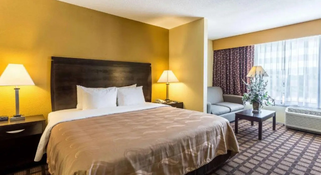 Люкс Quality Inn & Suites Baton Rouge West – Port Allen