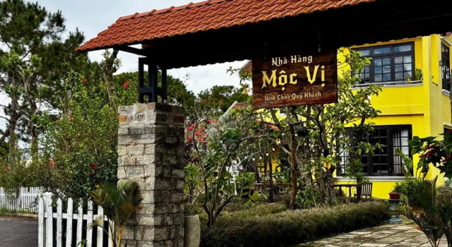 Dalat Train Village, Забронировать Отель Далат Ламдонг