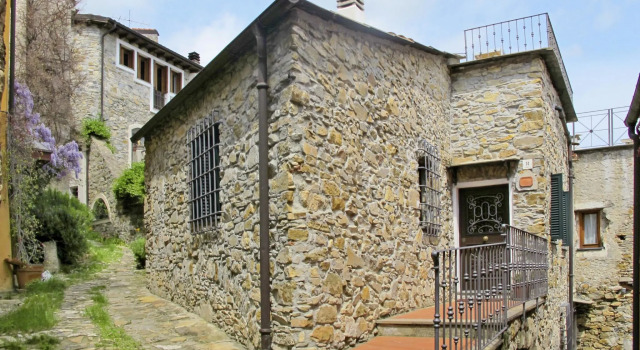 Casa Linda, Book Vacation Home Cottages in Andora, Cottage